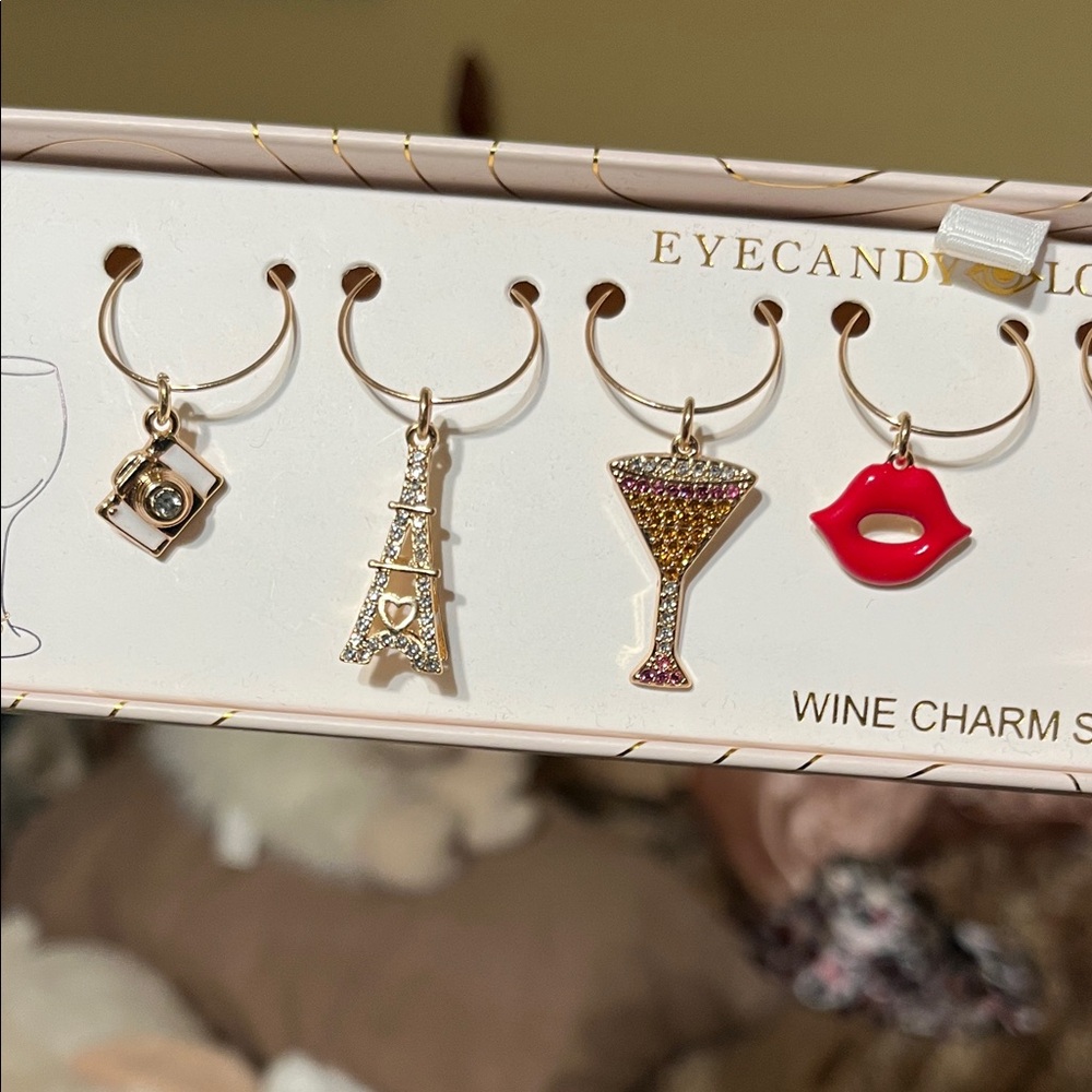 NIB Eye Candy Los Angeles Wine Charm Set 8 Charms mark your wine glasses - Picture 2 of 10